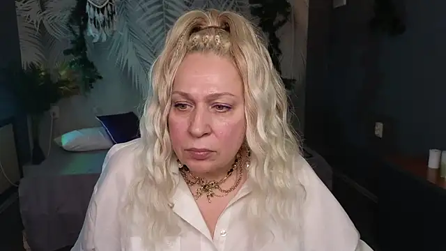 Penelope Pinky online show from January 20, 2025, 2:25 pm