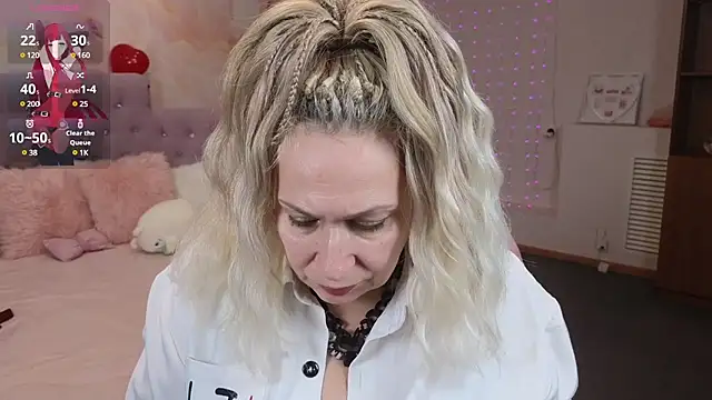 Penelope Pinky online show from February 12, 2025, 5:58 pm