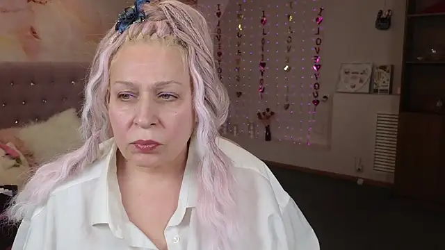 Penelope Pinky online show from February 27, 2025, 2:54 pm