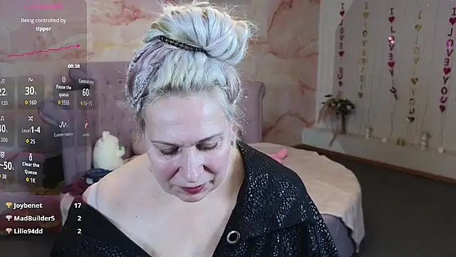 Penelope Pinky online show from January 15, 2026, 11:37 am