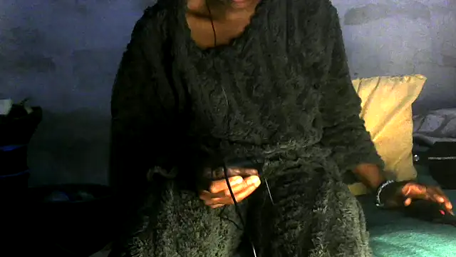 NicoleBitch87 online show from November 18, 2025, 8:46 pm