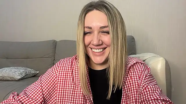 VickyLove047 online show from October 12, 2025, 10:36 am