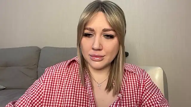 VickyLove047 online show from May 16, 2026, 8:22 am