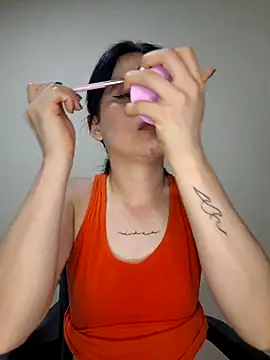 franchezkavegaaa online show from September 12, 2025, 12:05 pm