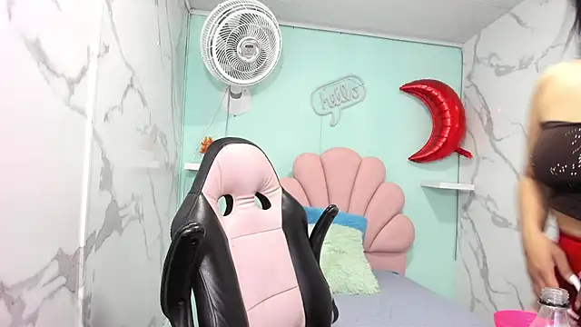 karime sexygirl online show from September 28, 2025, 11:26 am