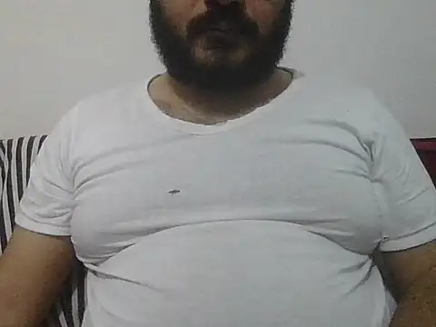 UrfavSlaveBitch online show from March 4, 2026, 5:08 pm