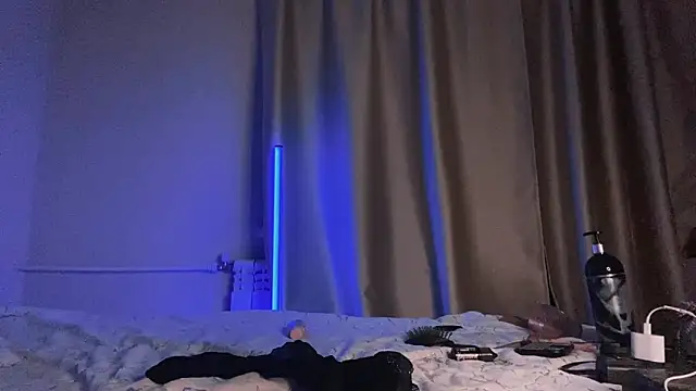  xxtina online show from December 16, 2024, 1:10 am