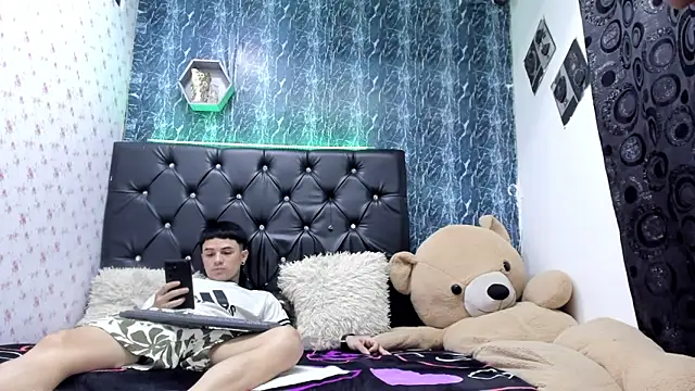 exotic hot couple online show from January 12, 2026, 7:30 pm