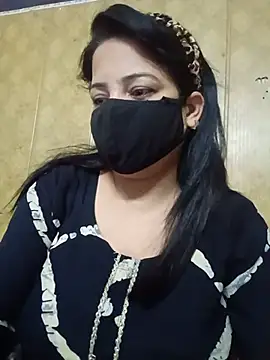 Snapshot of hornycoupleJandS chatting on May 18, 2026, 6:47 pm hornycoupleJandS online show from May 18, 2026, 6:47 pm
