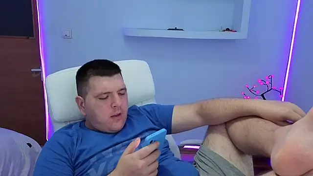 JasonJacks online show from September 12, 2025, 4:07 pm