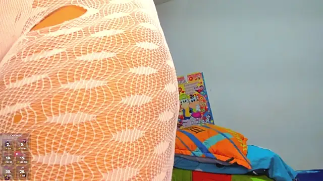 yonsol abril online show from October 3, 2025, 5:21 pm