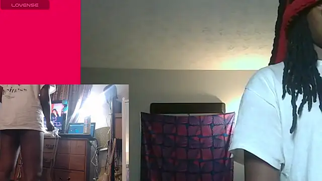 Snapshot of cum2mary_ chatting on December 28, 2024, 3:37 pm cum2mary online show from December 28, 2024, 3:37 pm