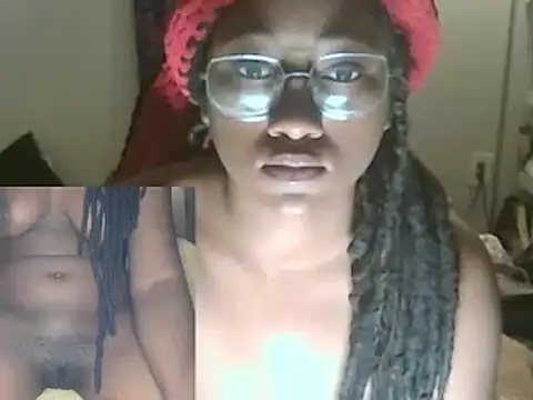 Snapshot of cum2mary_ chatting on January 4, 2025, 11:06 pm cum2mary online show from January 4, 2025, 11:06 pm