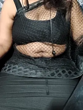 Snapshot of Tamilsathya2024 chatting on December 17, 2025, 3:45 am Tamilsathya2024 online show from December 17, 2025, 3:45 am