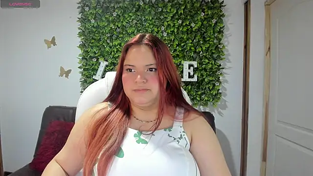 melanie hh online show from February 21, 2025, 4:29 am