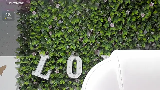 melanie hh online show from February 22, 2025, 10:29 am