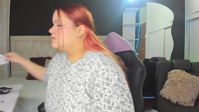 melanie hh online show from March 11, 2025, 4:10 am