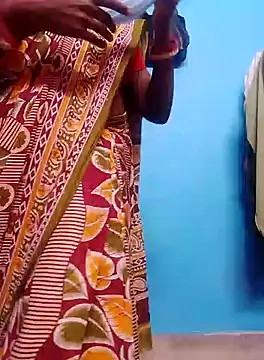 Hot-Manshi2 online show from December 17, 2024, 12:54 pm