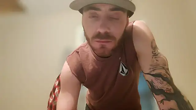 Huntzg23 online show from January 14, 2026, 12:49 am