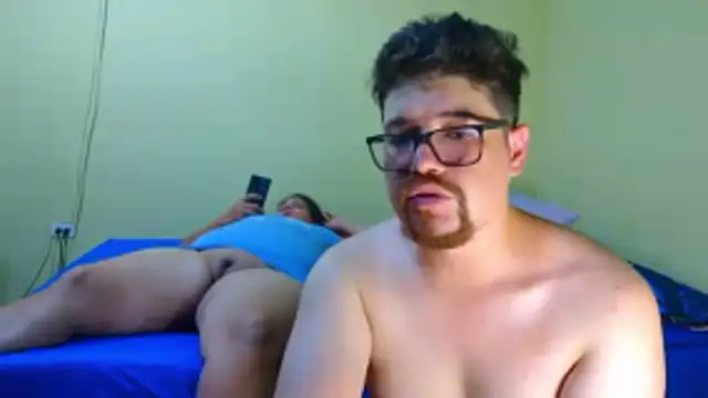 pecadodulce123 online show from April 13, 2026, 8:03 pm