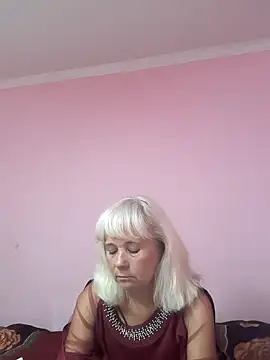 sakura blonde online show from September 26, 2025, 7:40 pm