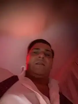 SecretlyDD online show from February 6, 2025, 6:13 pm