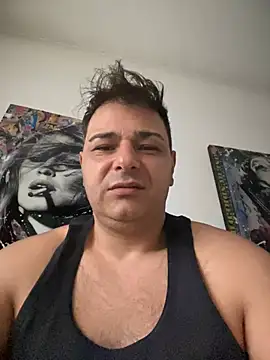 SecretlyDD online show from February 18, 2025, 8:49 am