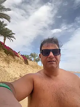 SecretlyDD online show from February 26, 2025, 11:20 am