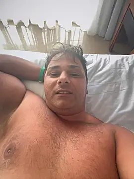 SecretlyDD online show from March 6, 2025, 2:51 pm