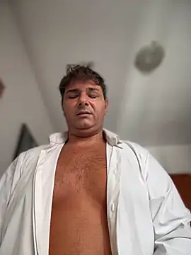 SecretlyDD online show from October 2, 2025, 8:10 am