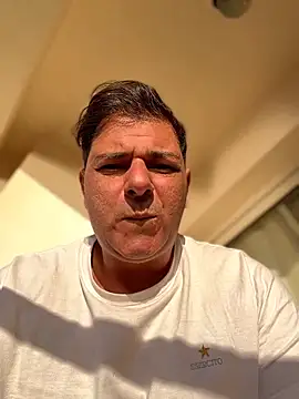 SecretlyDD online show from March 1, 2026, 4:58 am