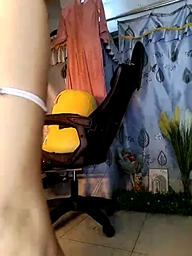 Lucy limon online show from October 30, 2025, 9:33 am