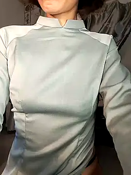 Lucy limon online show from February 5, 2026, 7:29 pm