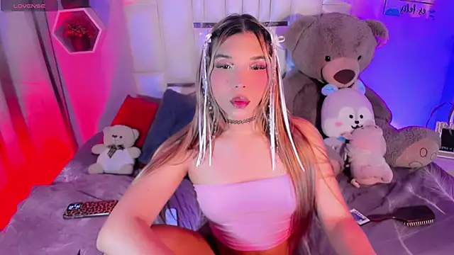 Aileen 18 online show from April 4, 2026, 7:06 am