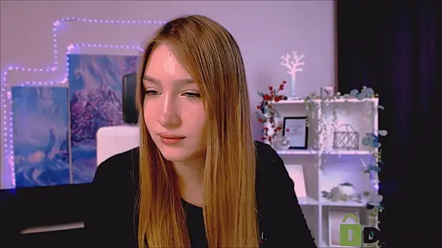 playful sophie online show from February 20, 2025, 12:08 am