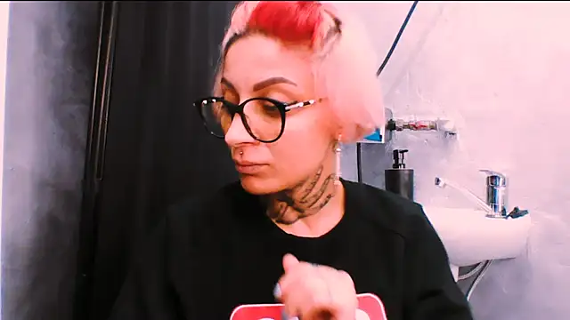 Lucky Deniz online show from November 24, 2025, 10:26 am