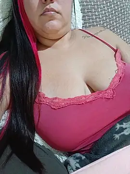 Snapshot of Paolaa_hoot chatting on June 8, 2026, 4:24 am Paolaa hoot online show from June 8, 2026, 4:24 am