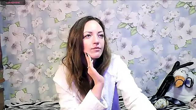 Snapshot of KattyLuuu chatting on March 2, 2025, 6:27 am KattyLuuu online show from March 2, 2025, 6:27 am