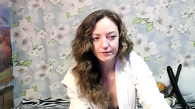 Snapshot of KattyLuuu chatting on March 3, 2025, 2:47 am KattyLuuu online show from March 3, 2025, 2:47 am