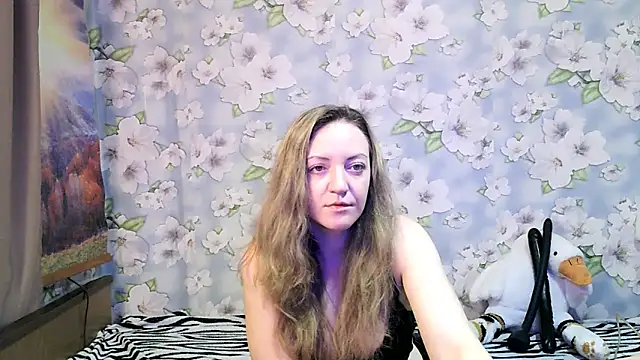 Snapshot of KattyLuuu chatting on October 4, 2025, 9:02 pm KattyLuuu online show from October 4, 2025, 9:02 pm