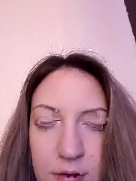 Snapshot of KattyLuuu chatting on February 7, 2026, 7:50 pm KattyLuuu online show from February 7, 2026, 7:50 pm