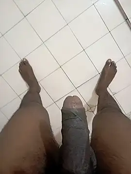 tharu111111 online show from January 31, 2026, 7:11 pm