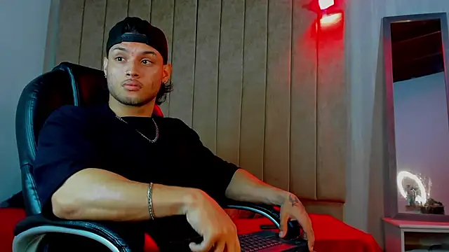 jeicob gagnon online show from September 28, 2025, 5:35 am