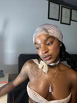 Zizi-campbel online show from March 8, 2025, 1:03 pm