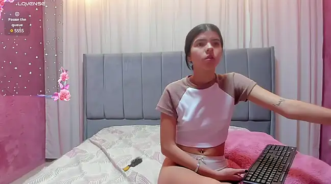 Maddy bennet online show from December 29, 2024, 8:26 pm