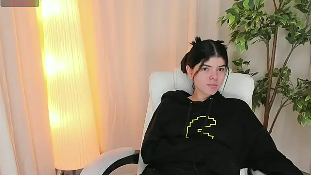 Maddy bennet online show from March 7, 2025, 7:30 am