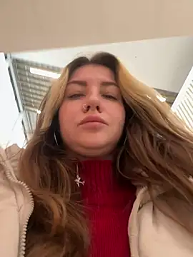 MayaMystic online show from February 7, 2025, 9:05 am