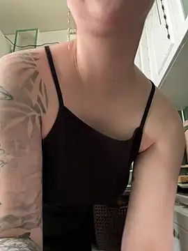 MayaMystic online show from April 21, 2026, 8:20 am