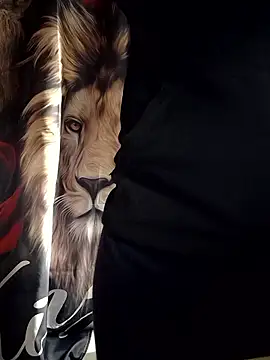 carmelbbyx22 online show from January 18, 2026, 3:16 pm