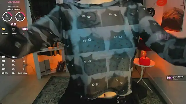 lilithlunna online show from November 2, 2025, 10:01 pm